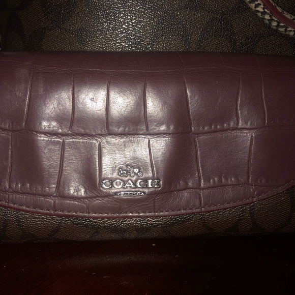 Authentic COACH purse & matching wallet - Picture 7 of 9